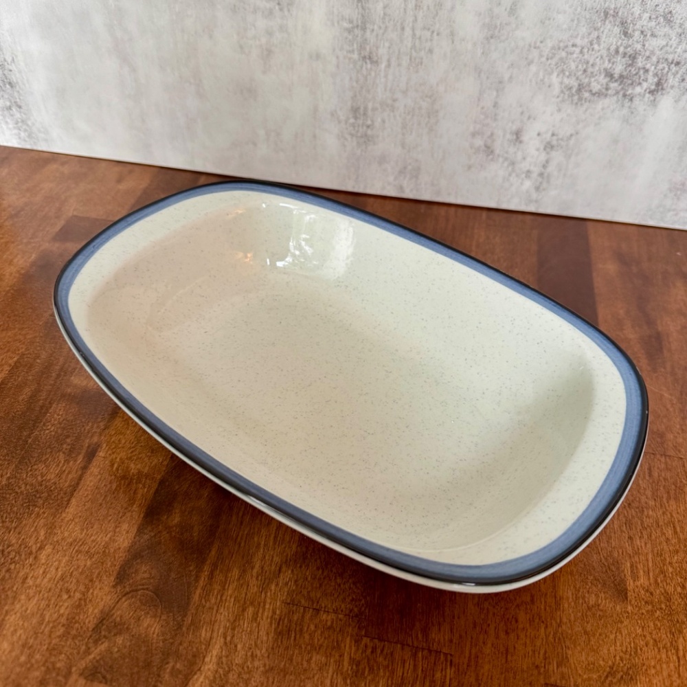 Mid Century Serving Bowl and Plater - Picture 2 of 4